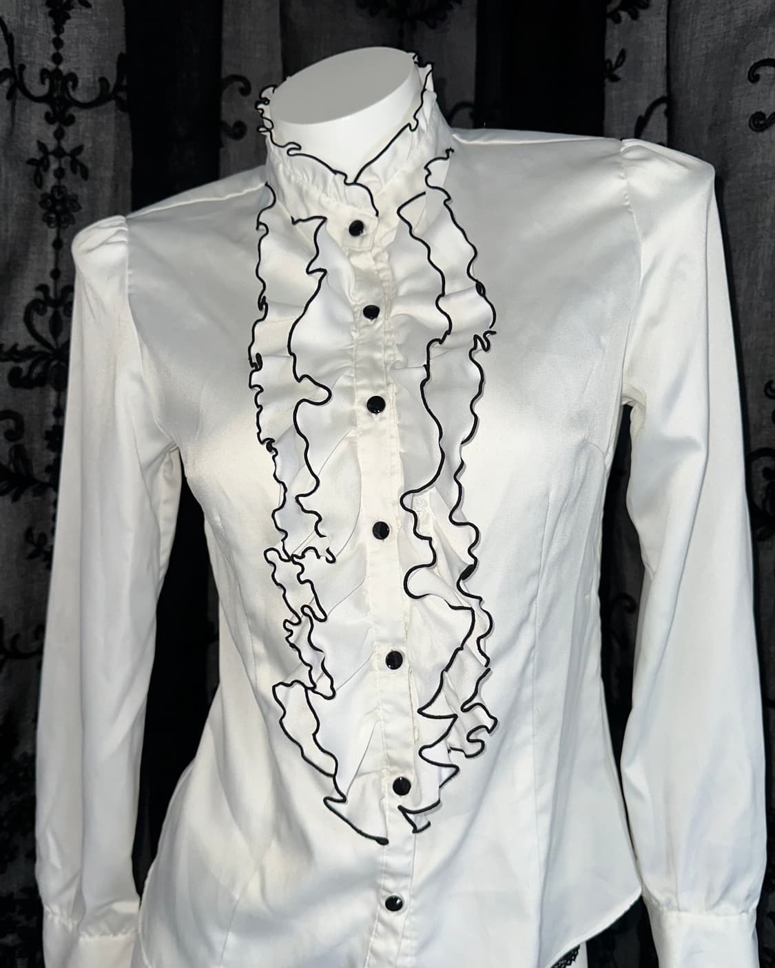 Gothic lace blouse 상품이미지2