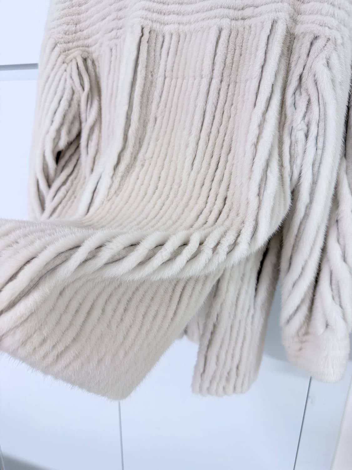 리얼양가죽 니팅밍크 화이트 그레이쉬 자켓 상품이미지3