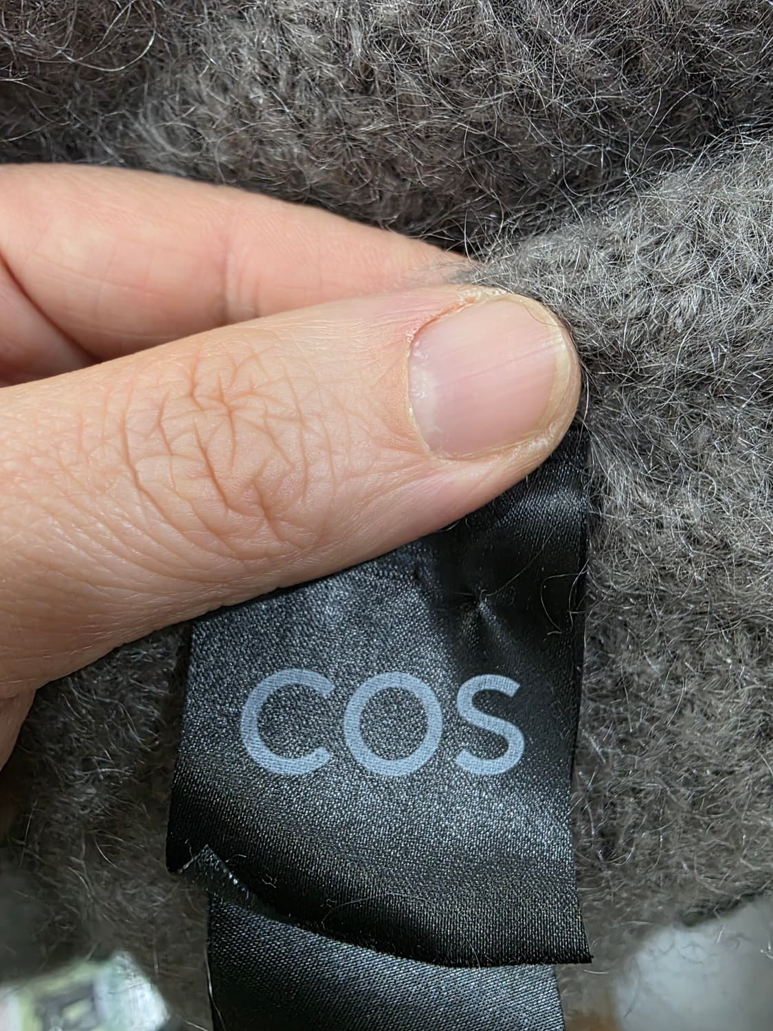 코스 여성 모헤어 크롭 니트 상품이미지4