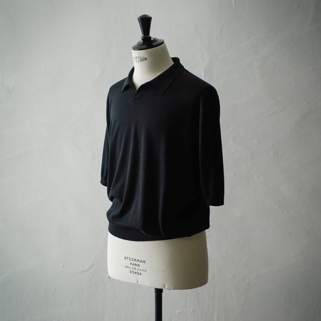 (1)HERILL SILK POLO 반팔티 블랙 상품이미지1