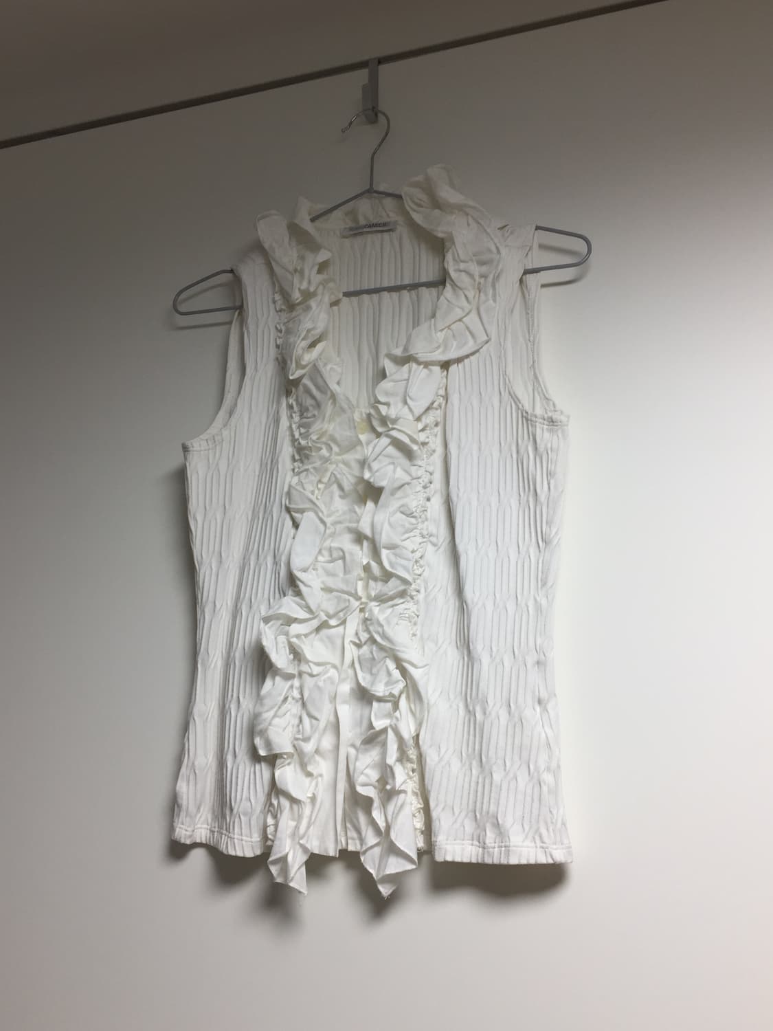 nara camic ruffle detail top 상품이미지2