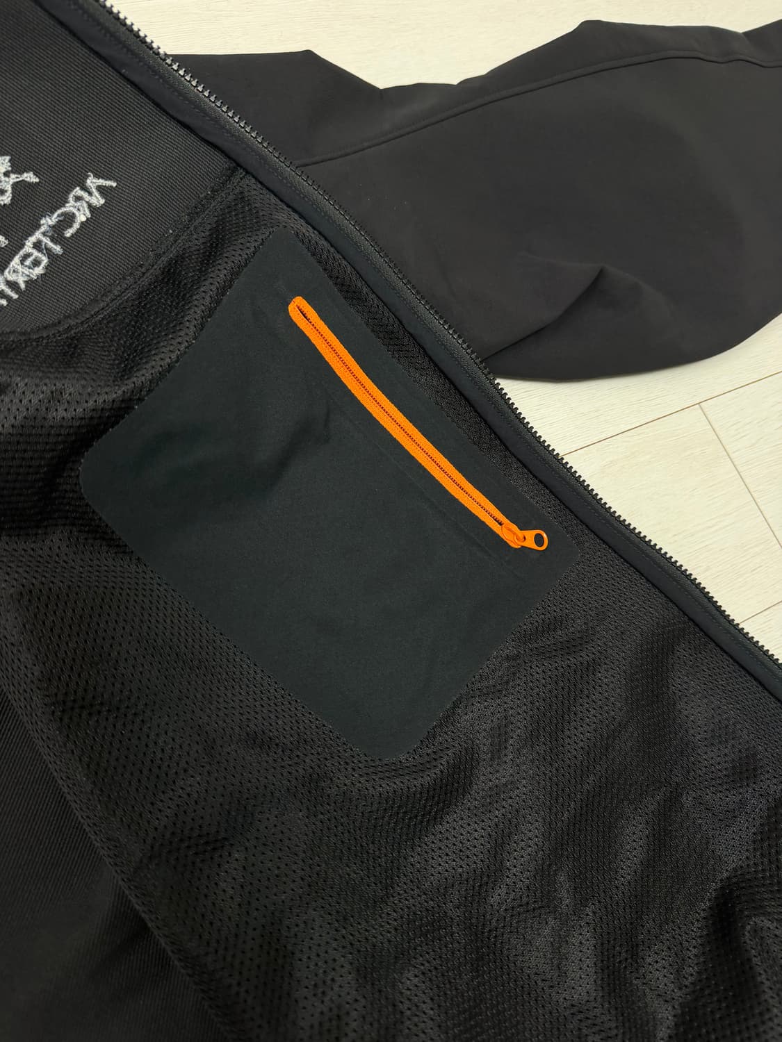 아크테릭스 감마 LT  자켓 L 사이즈 상품이미지6