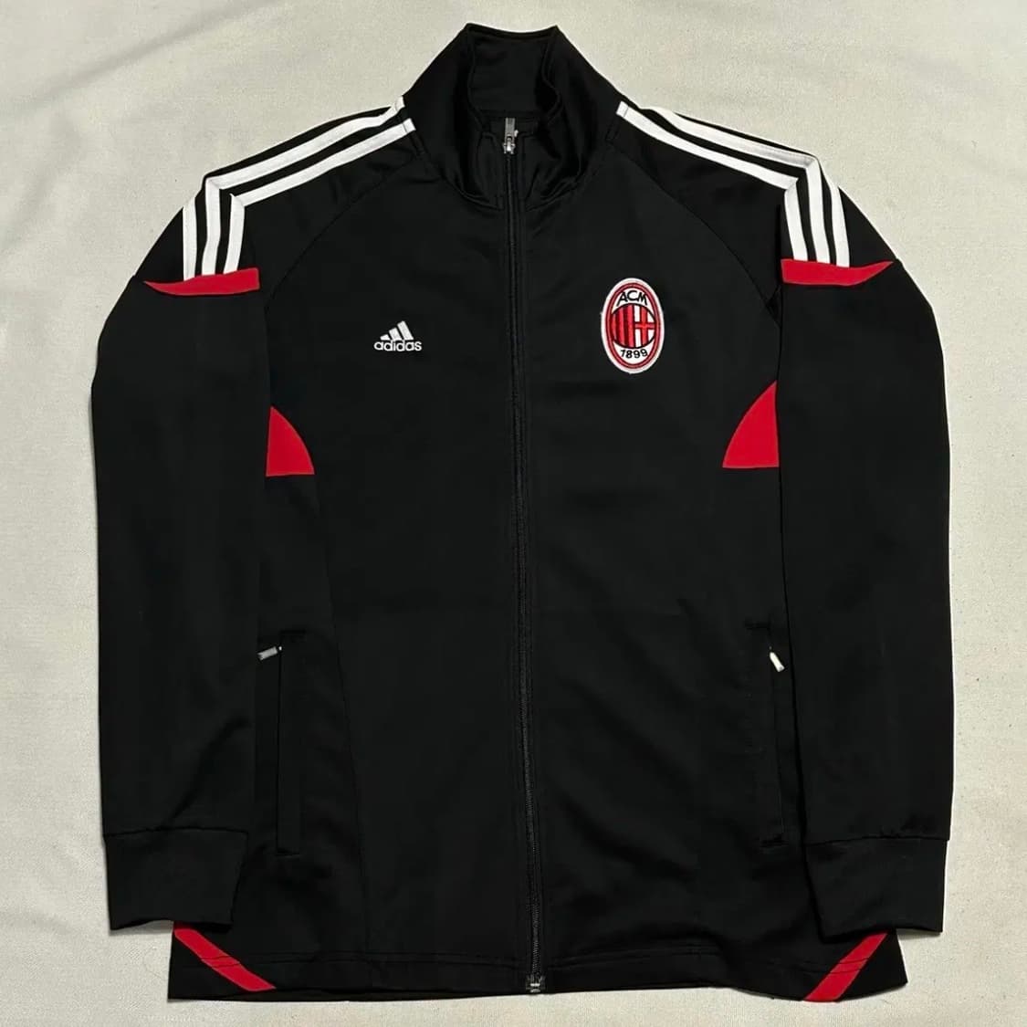 아디다스 AC 밀란 삼선 트랙탑 상품이미지2