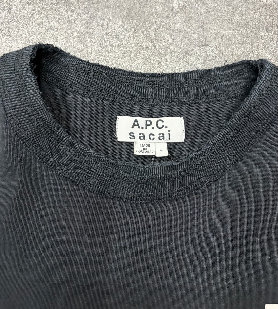 A.P.C x sacai 스펠아웃 반팔 티셔츠 상품이미지6