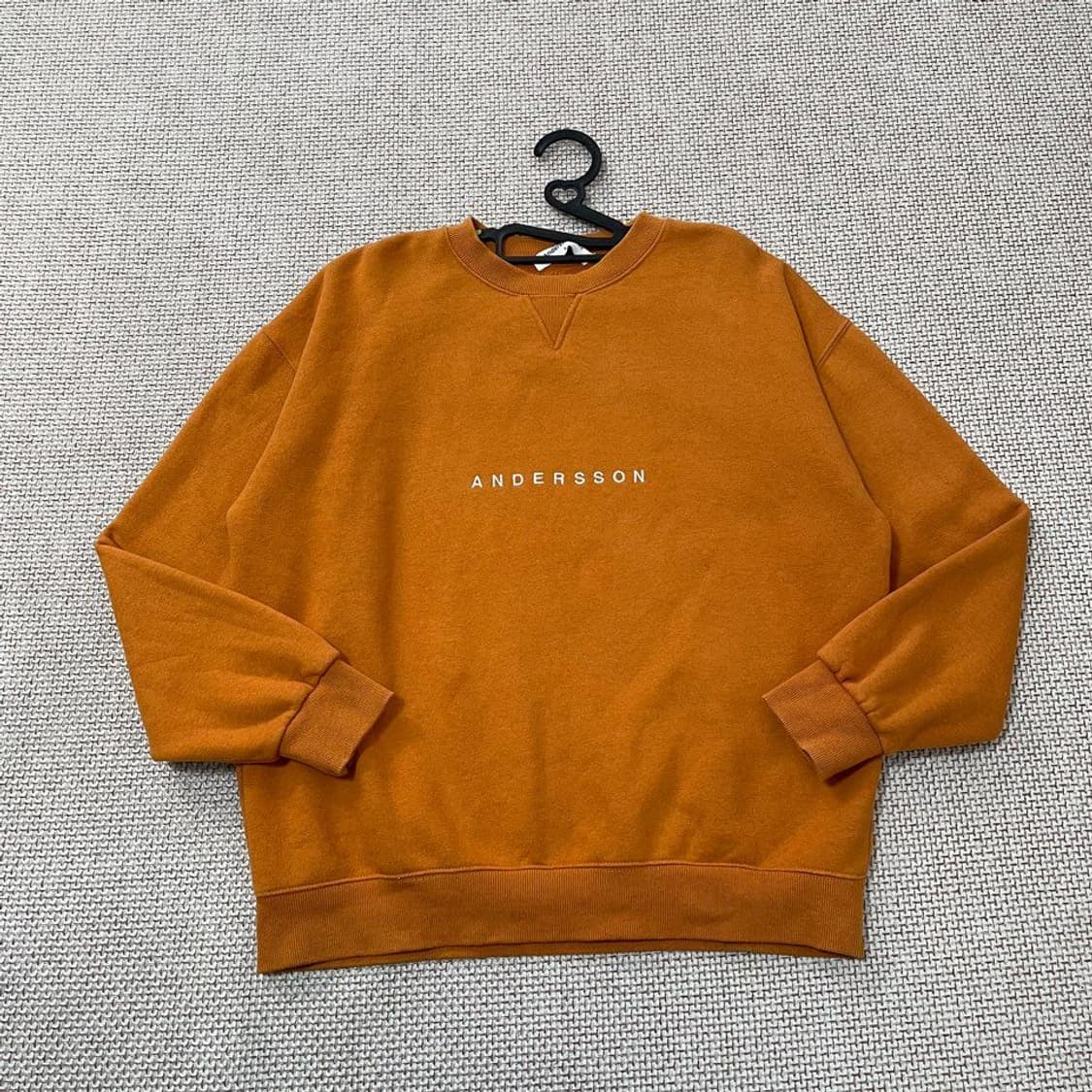 엔더슨벨  기모 라운드 맨투맨  5660 상품이미지1