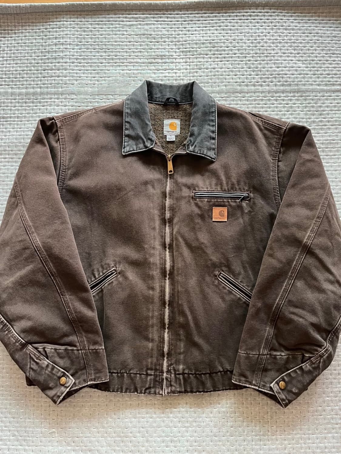 칼하트 j97 DKB XL 디트로이트자켓 상품이미지1