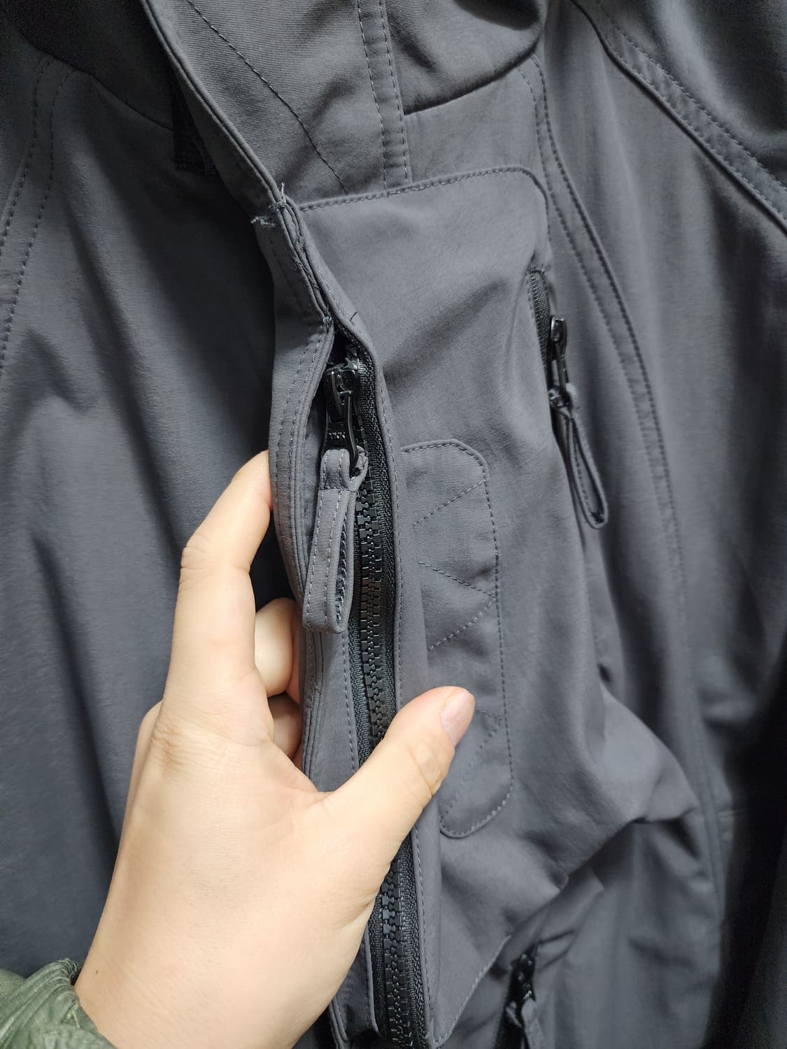 Running Cheetahs 유틸리티 YKK 멀티포켓 바람막이  상품이미지5