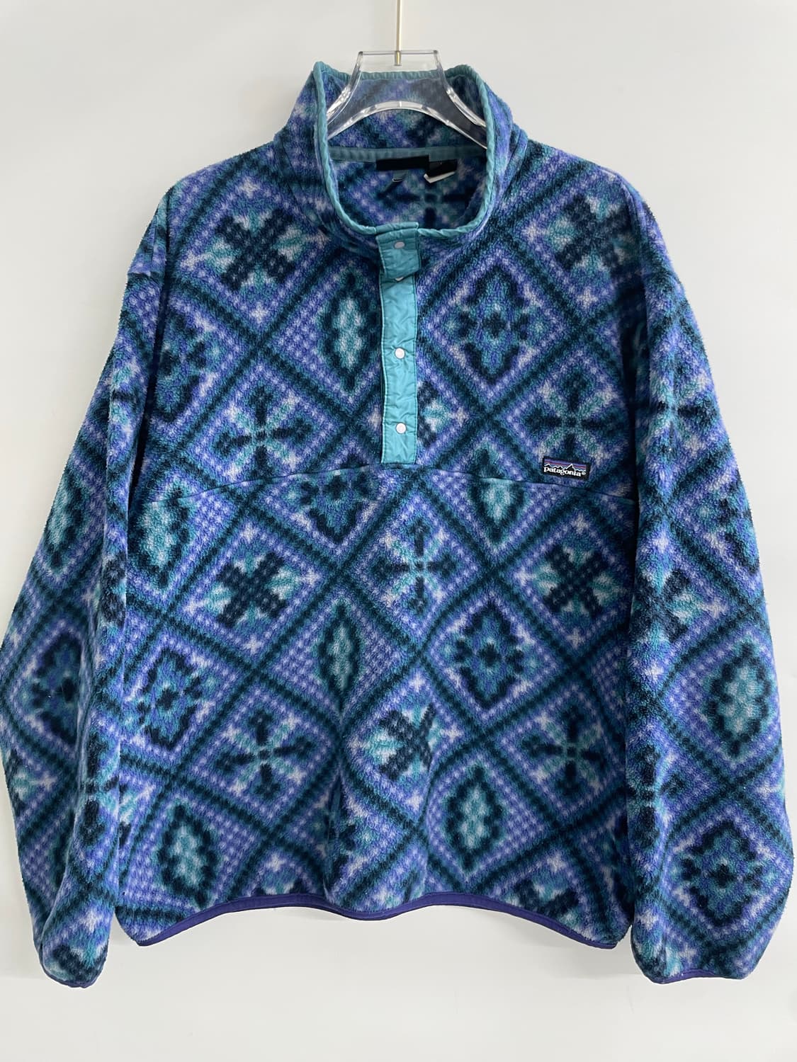 파타고니아 신칠라 L 아즈텍 패턴 풀오버 상품이미지1
