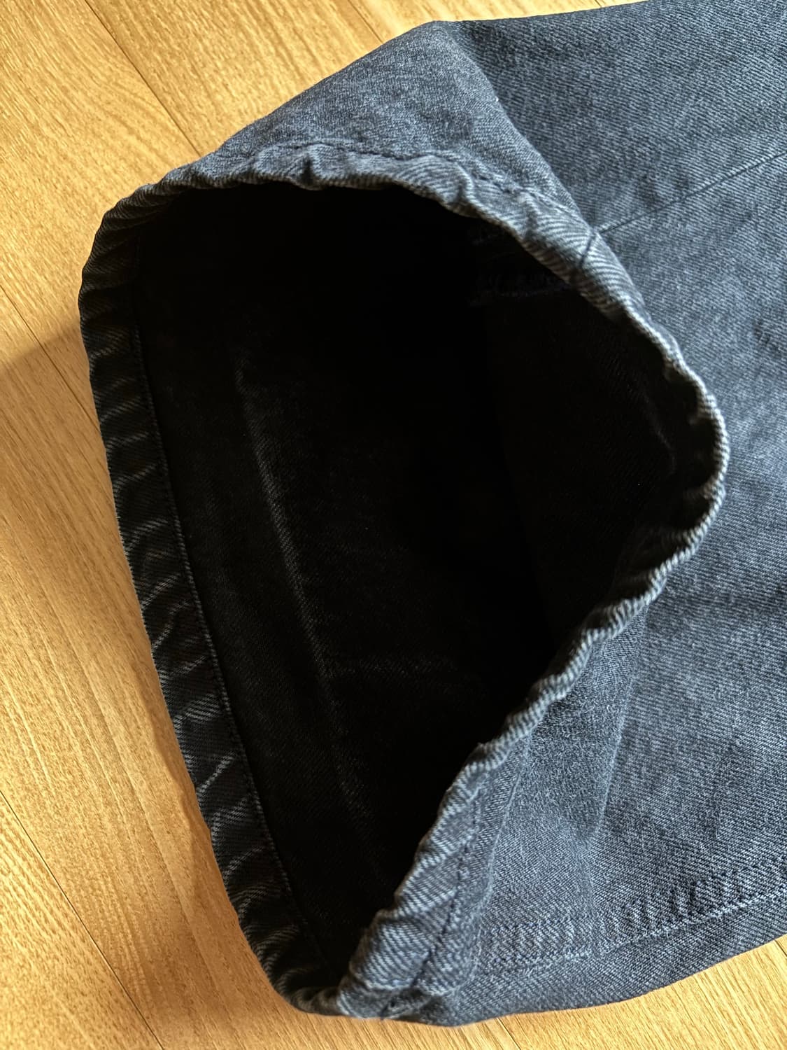 [1] 999 휴머니티 av pleats denim 워시드 네이비 상품이미지3