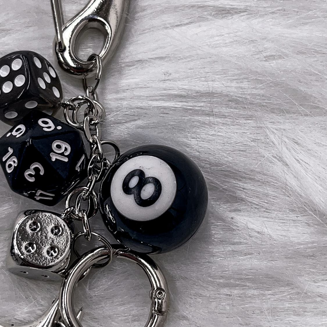 Vintage Eight Ball Dice Keyring 상품이미지3