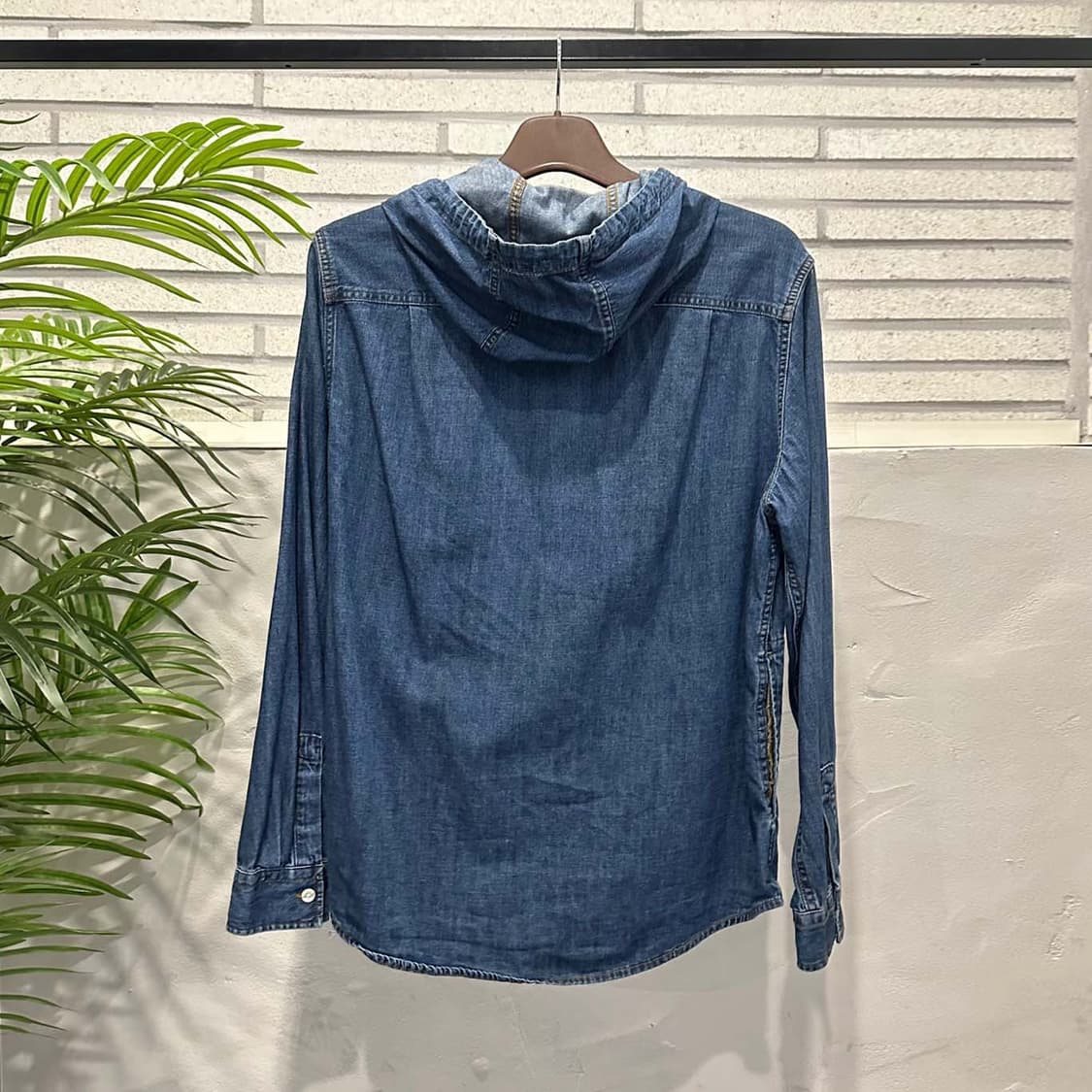 USA VINTAGE 데님 긴팔 셔츠 4포켓 후드 스트링 디테일 중청 상품이미지3