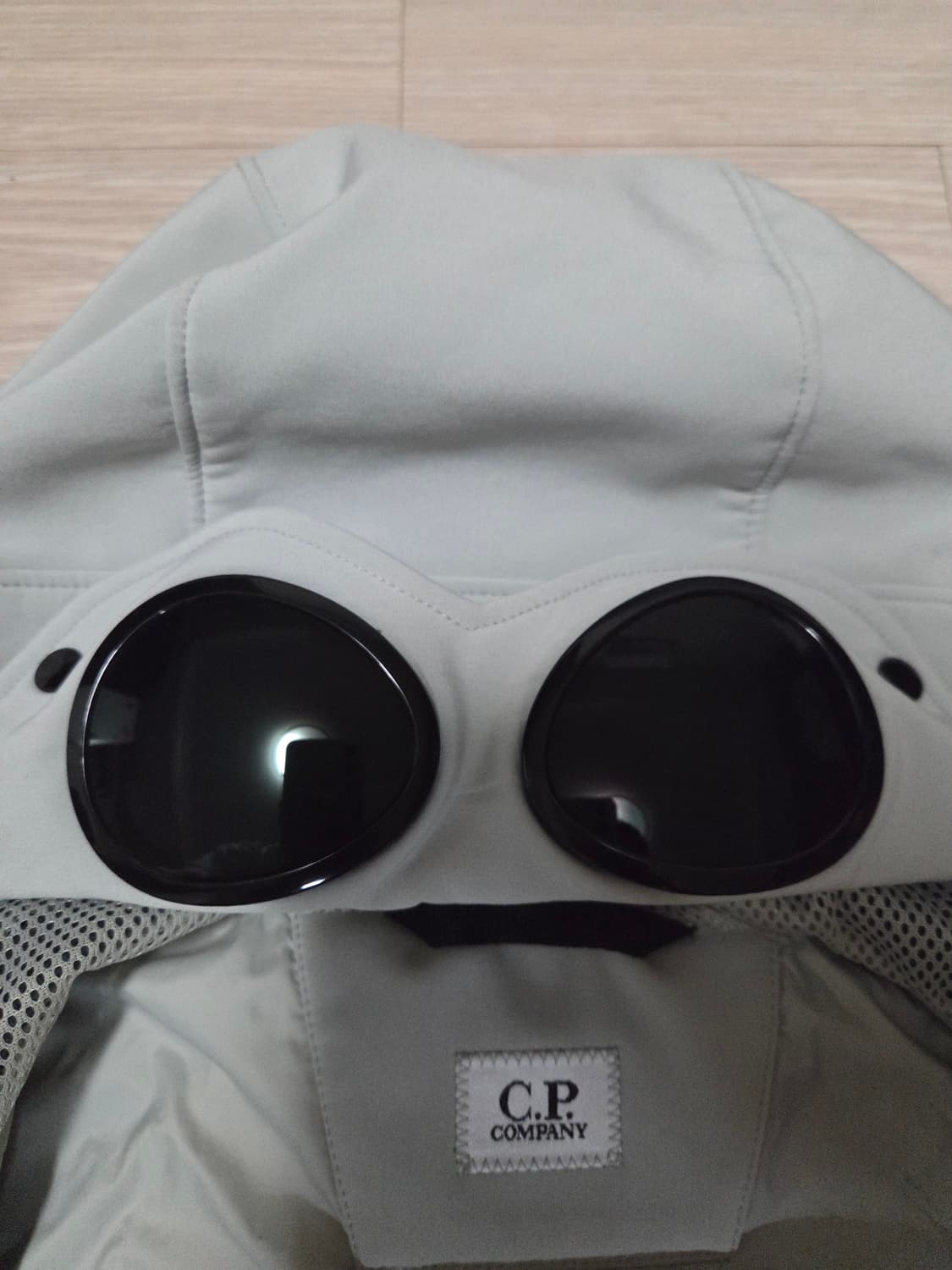 CP컴퍼니 고글 후드 패딩 조끼(L) 상품이미지5
