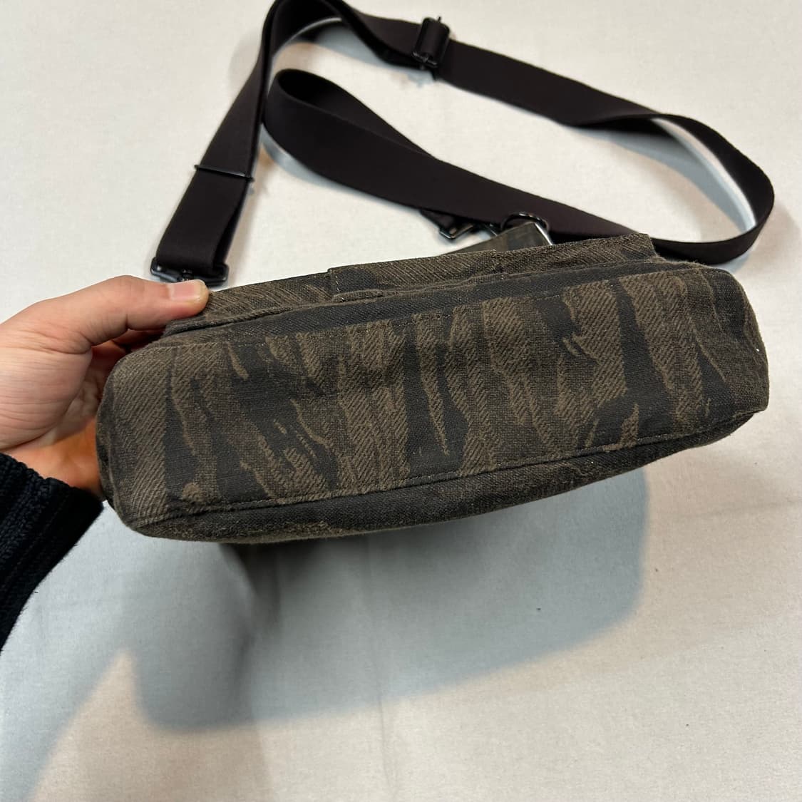 요시다 포터 타이거 카모 숄더백 크로스백 70주년 한정판 V9 상품이미지5