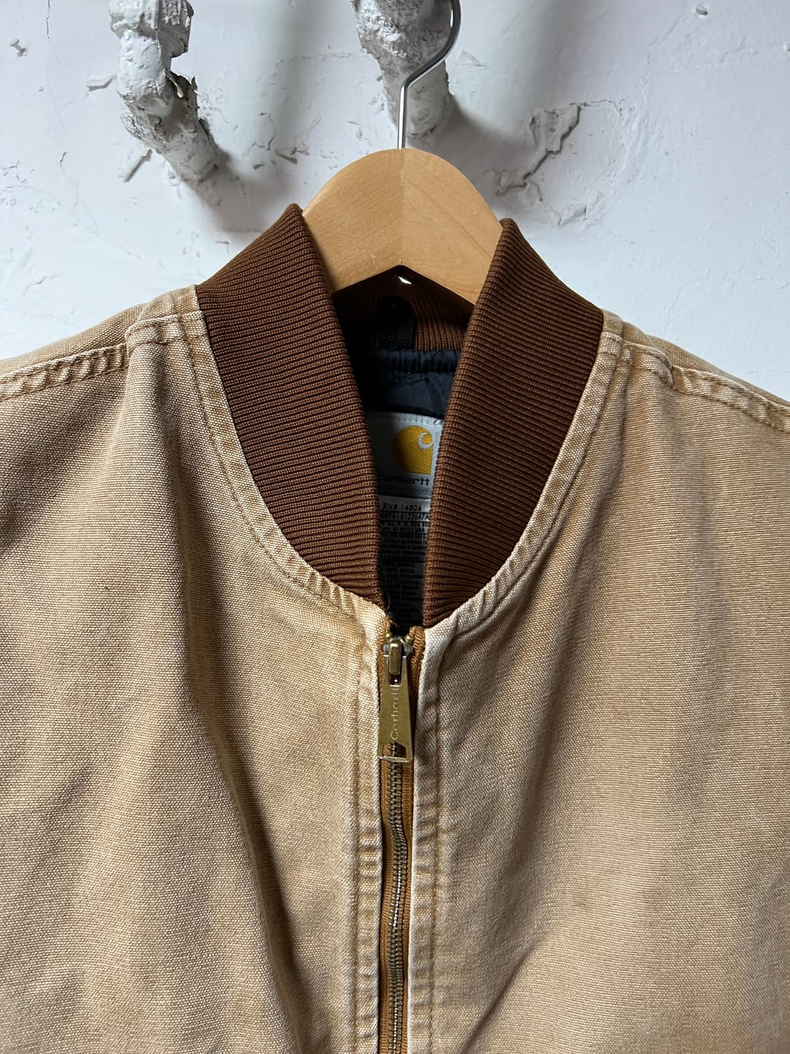 칼하트 V02 BRN 샌드스톤 덕 베스트 상품이미지2