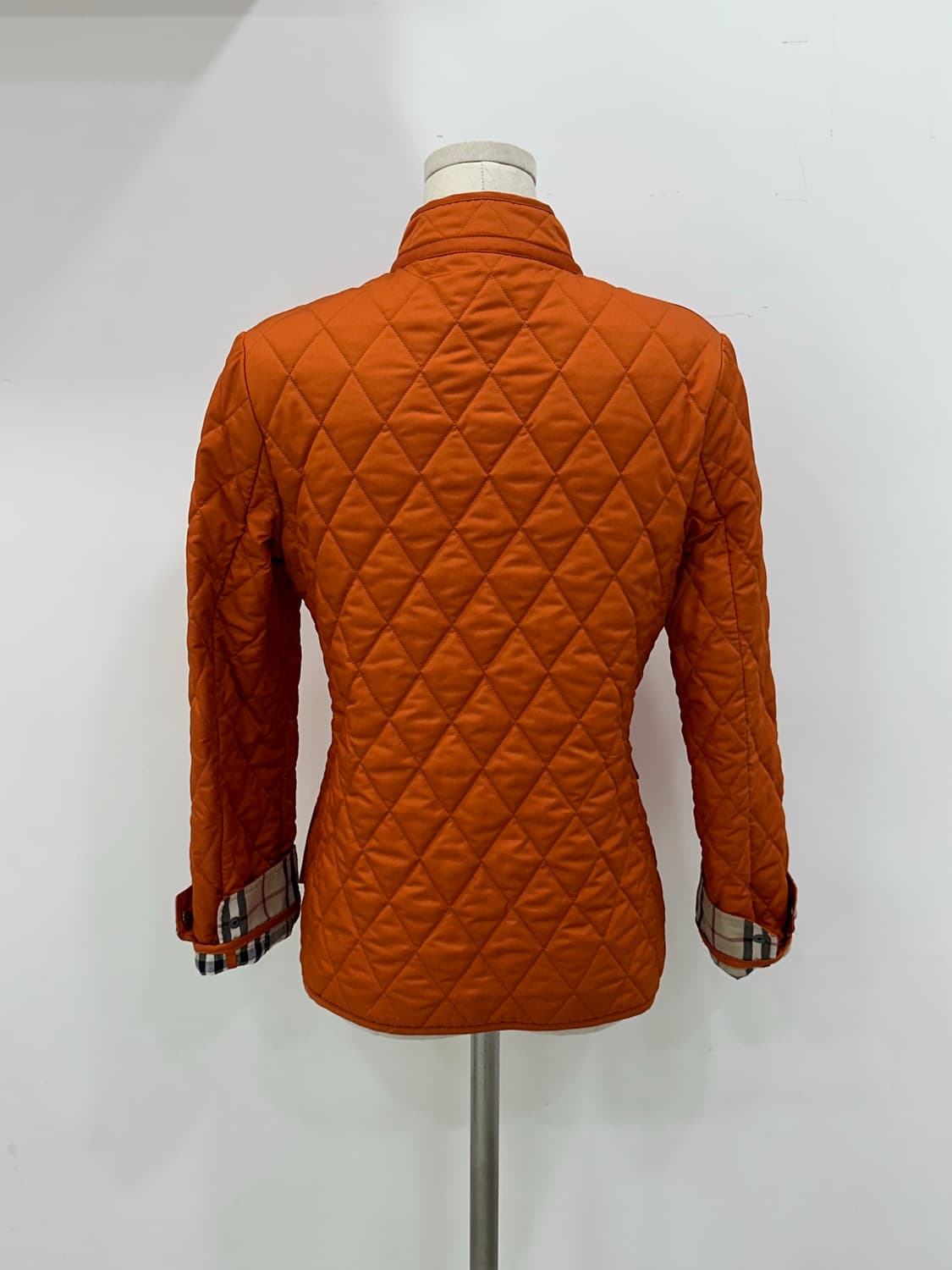 버버리 런던 맥스우드 퀼팅 상품이미지3