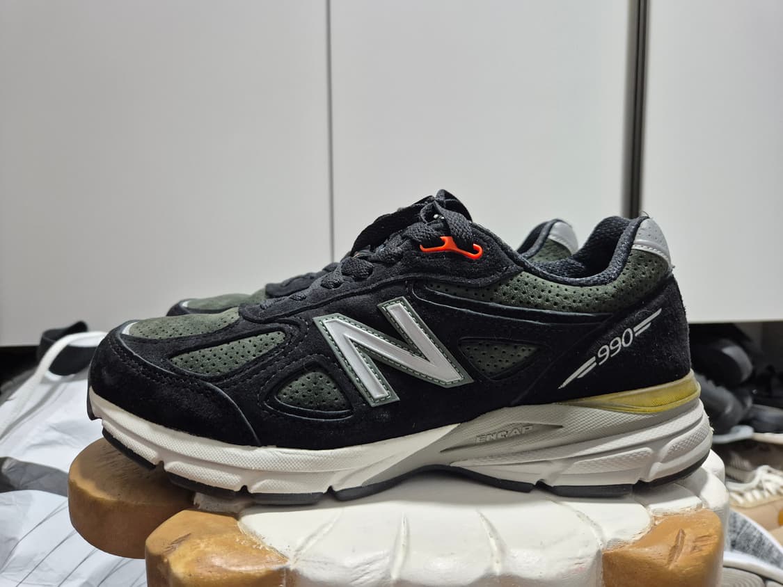 뉴발란스 m990v4 상품이미지2