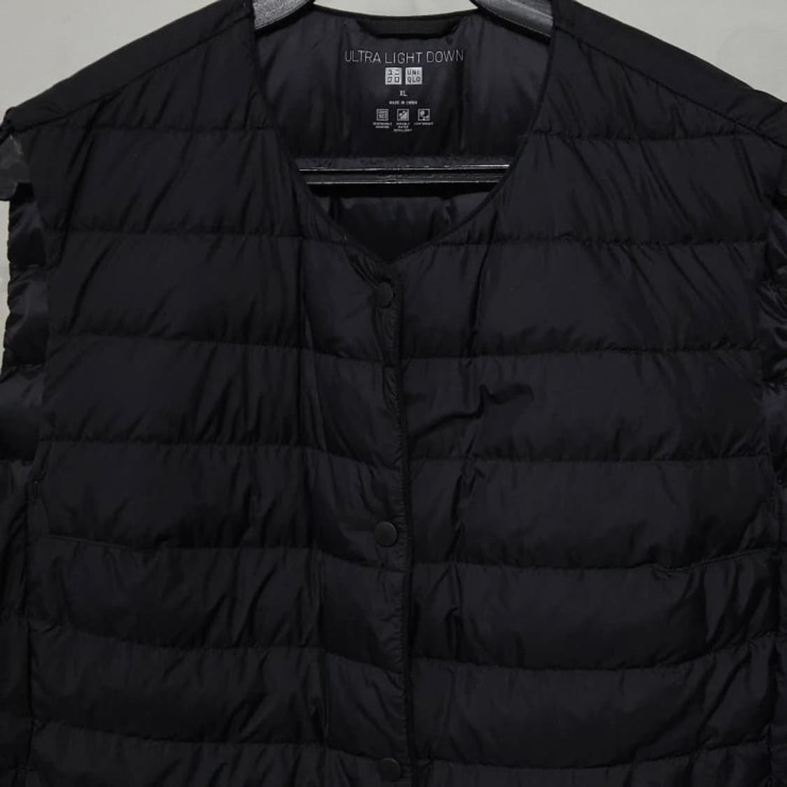 여성88)유니클로 울트라라이트다운 패딩조끼 블랙 상품이미지2