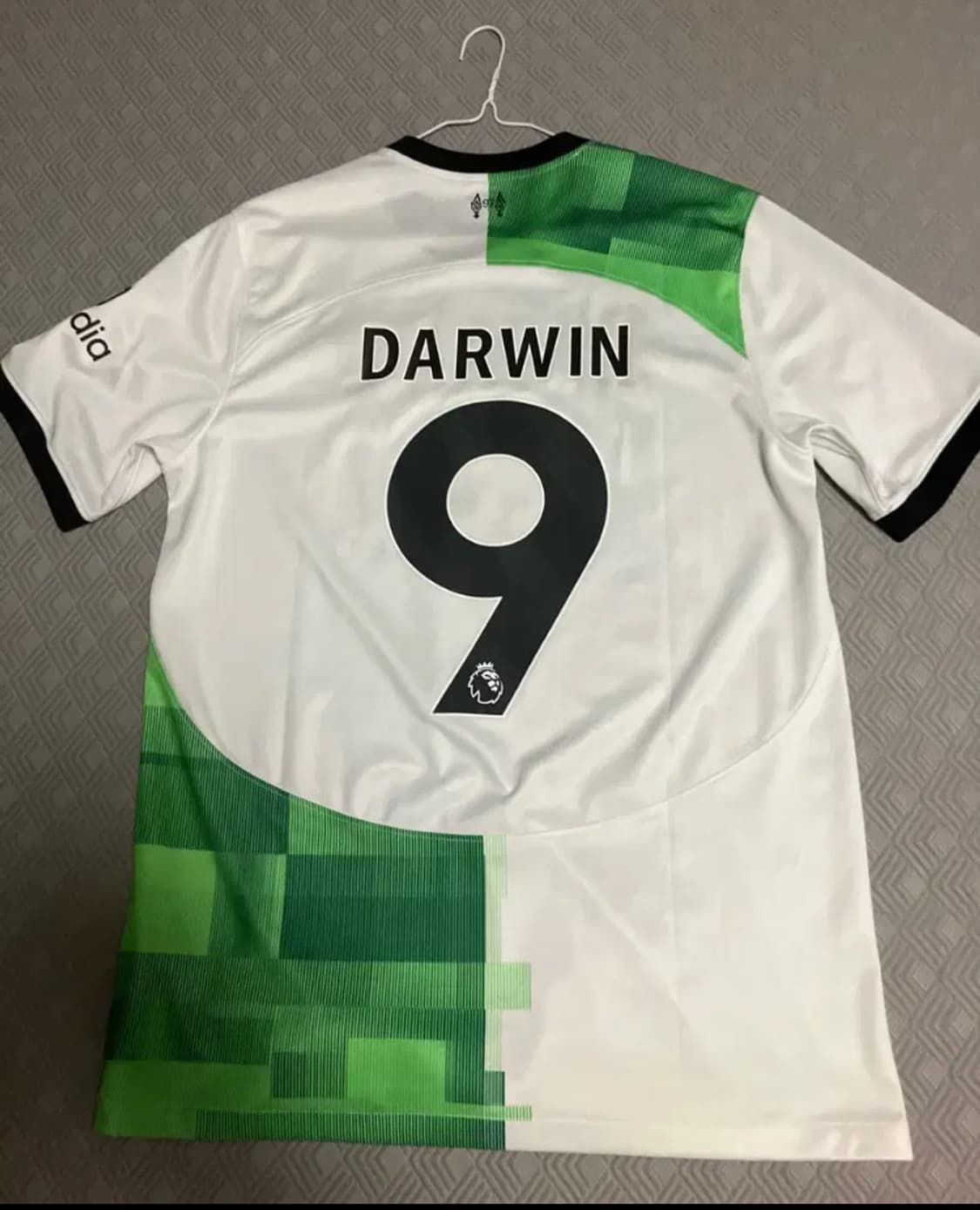 리버풀 23/24 유니폼 다르윈 누녜스 상품이미지1