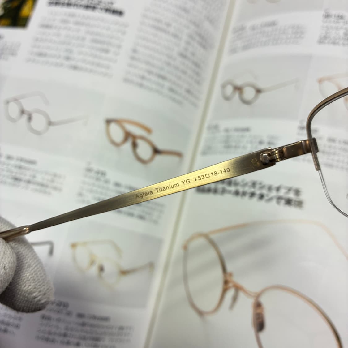 VERA WANG 베라왕 스와로브스키 반무테 골드 티타늄 안경 상품이미지7