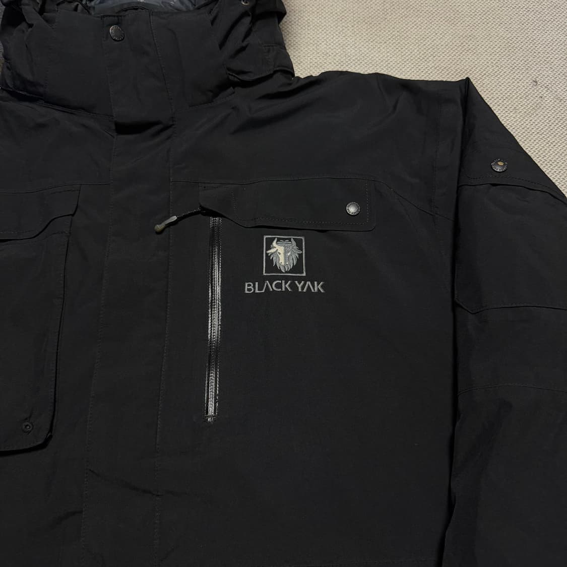 블랙야크 아이스버그 고어텍스 패딩 자켓 상품이미지3