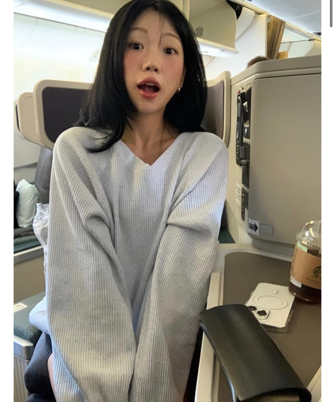 셀리앤리옹 와플 브이넥 스웻셔츠(새상품)와플 맨투맨 상품이미지1