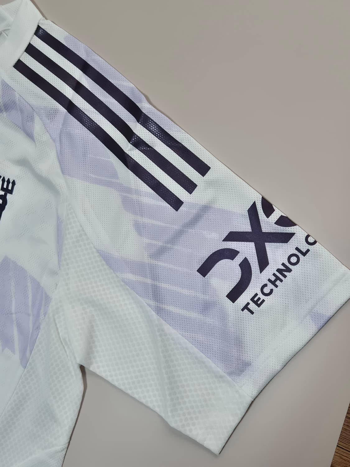 25 26 맨유 어웨이 브페 유니폼 L사이즈(얼룩있음) 상품이미지6