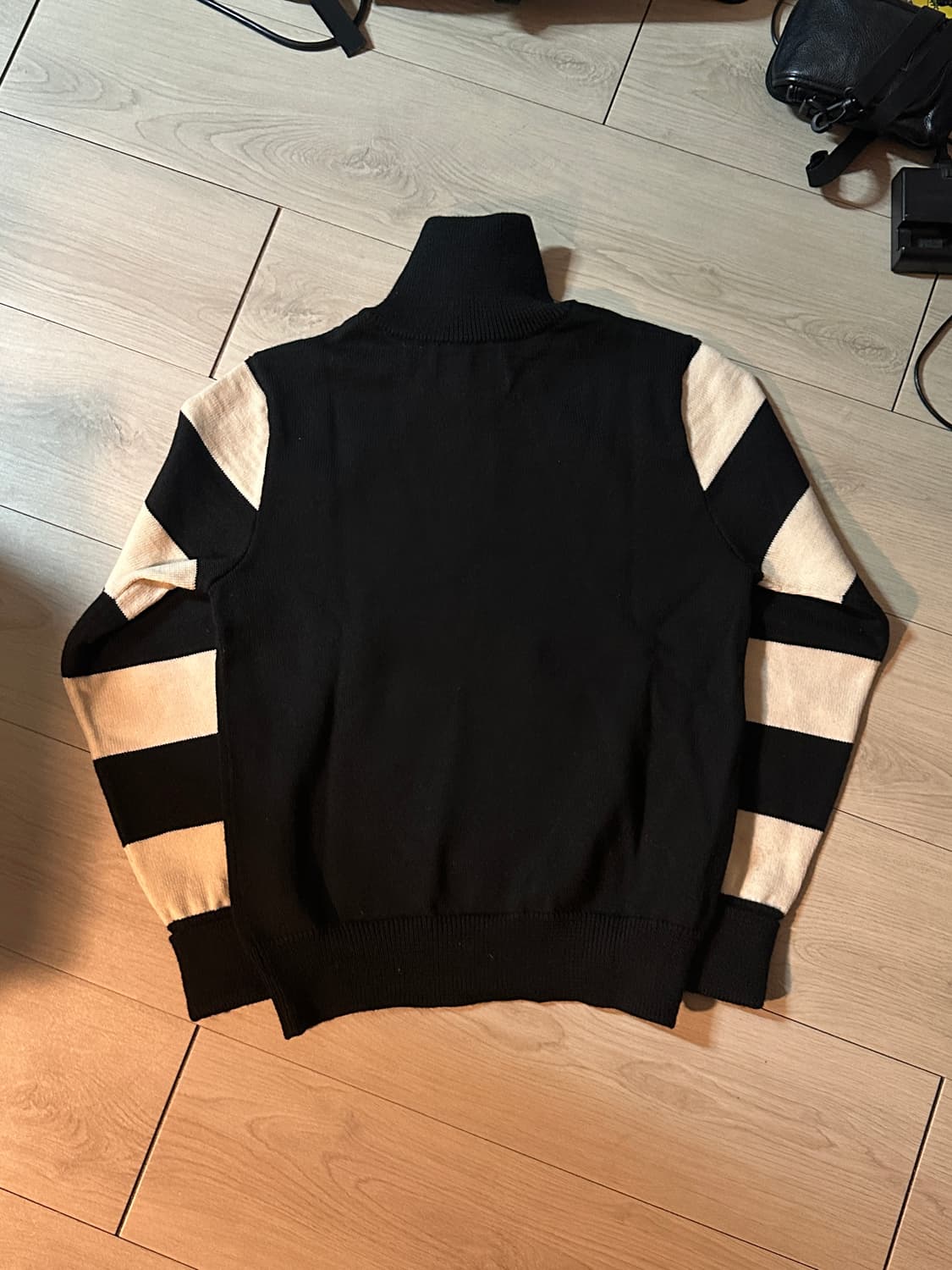 네이버후드 17aw 레이싱 하프 집업 저지 상품이미지2