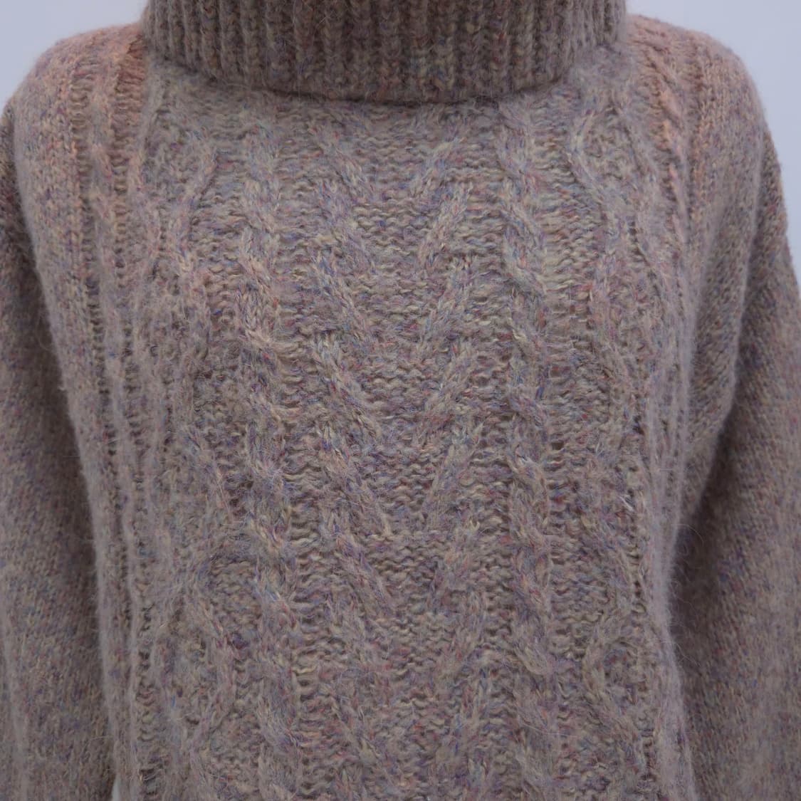 알파카 블렌드 폴라 케이블 니트 상품이미지5