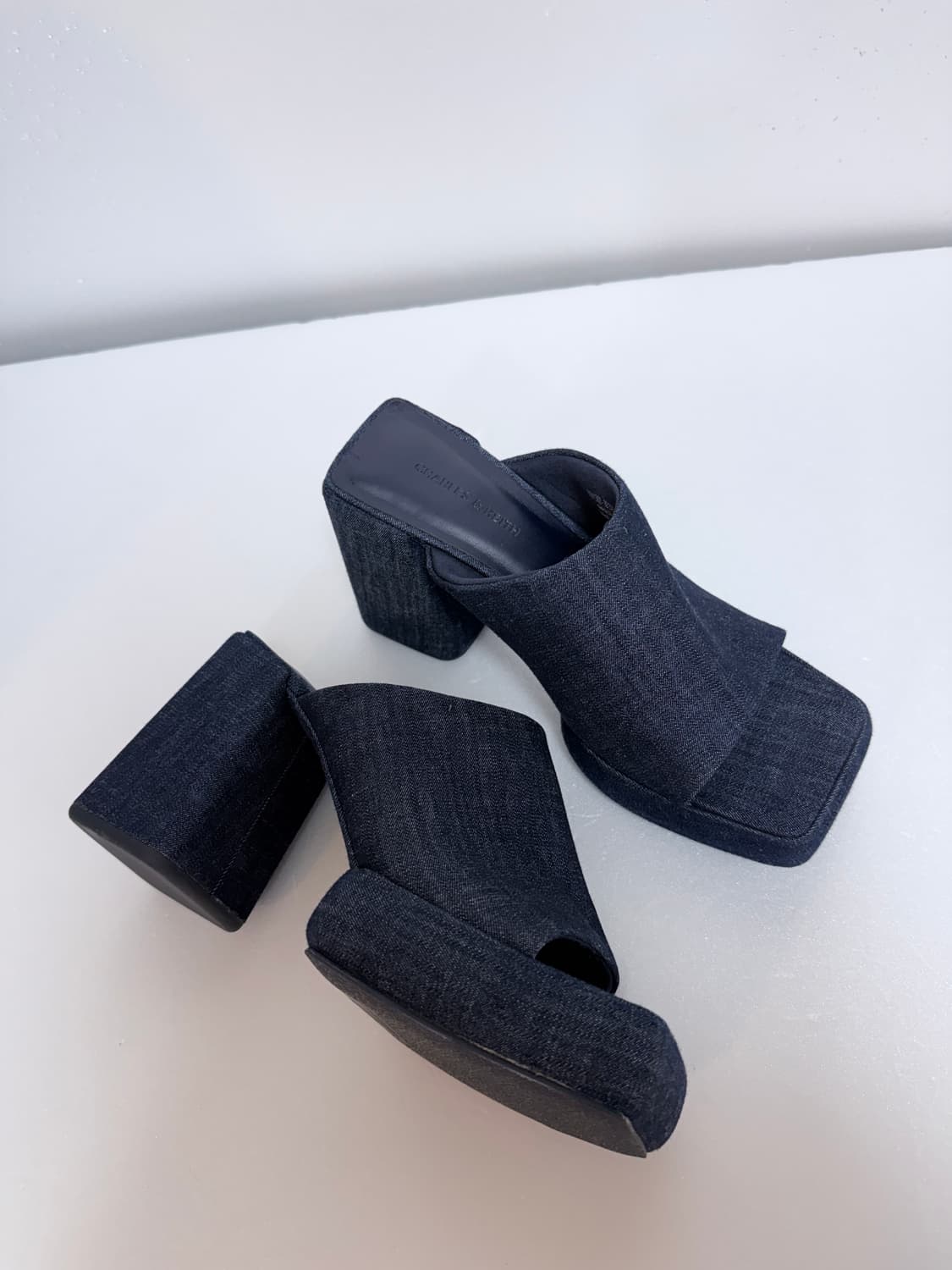 찰스앤키스 데님 플랫폼 뮬 힐 38(240-245)여성 슬리퍼 샌들 상품이미지4