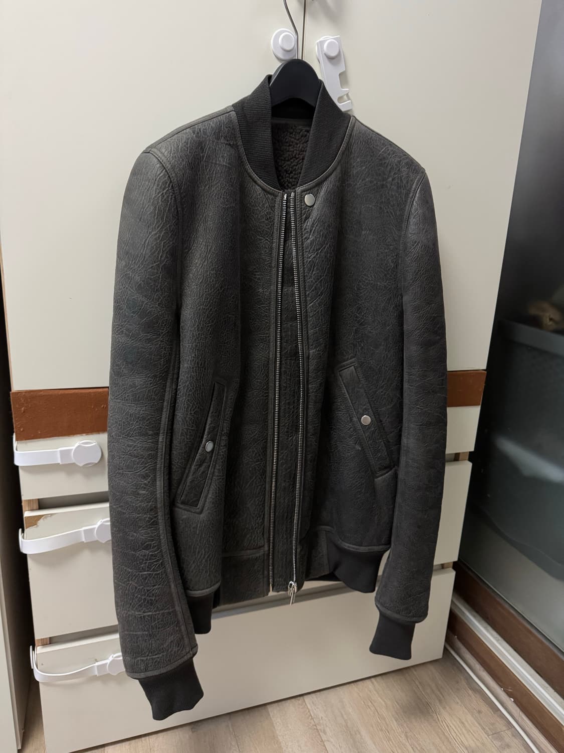 릭오웬스 시시푸스 플라이트 봄버 레더 시어링 무스탕 46사이즈 상품이미지2