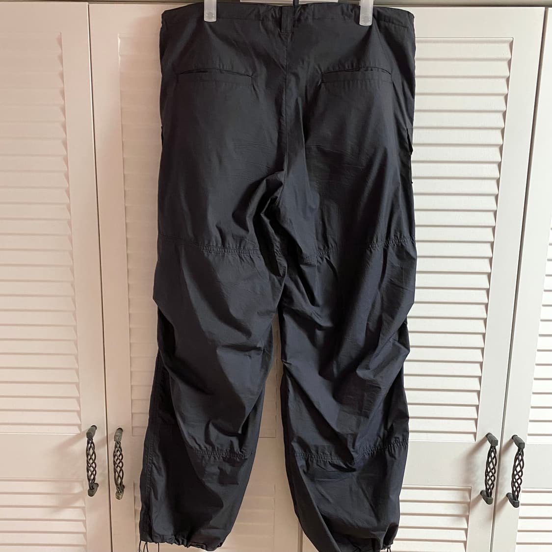 리본빛 Nomad 차콜 카고팬츠 상품이미지4