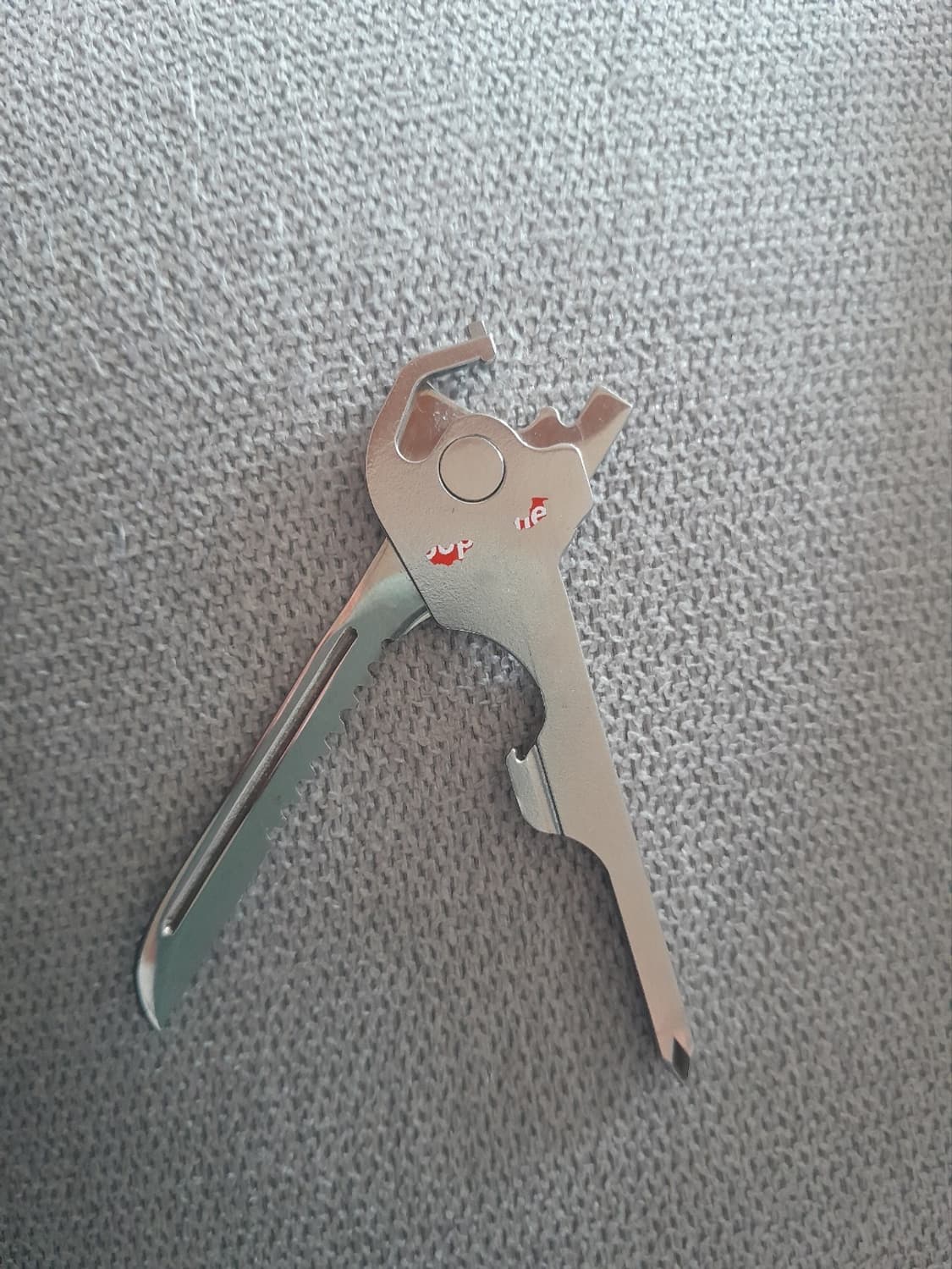 슈프림 유틸리 키체인 팝니다 상품이미지2