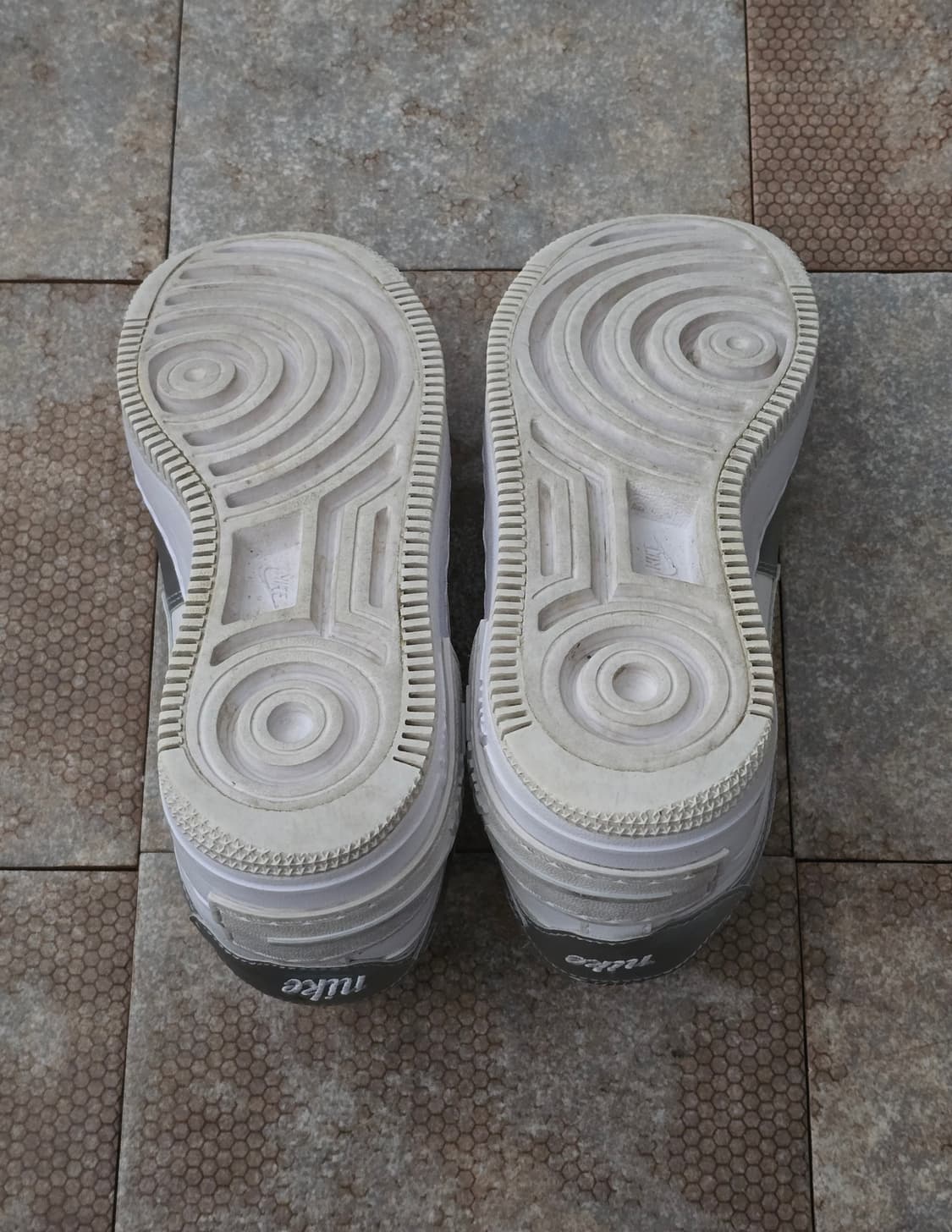 (225)나이키 에어포스 1 쉐도우 화이트 실버 상품이미지10