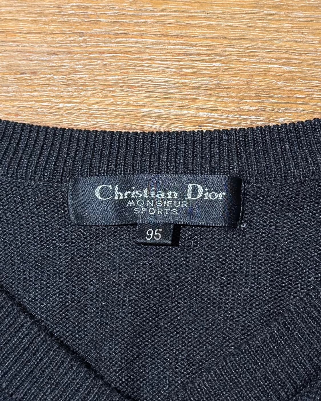 크리스찬 디올 스포츠 블랙 루즈핏 브이넥 케이블 니트 상품이미지7