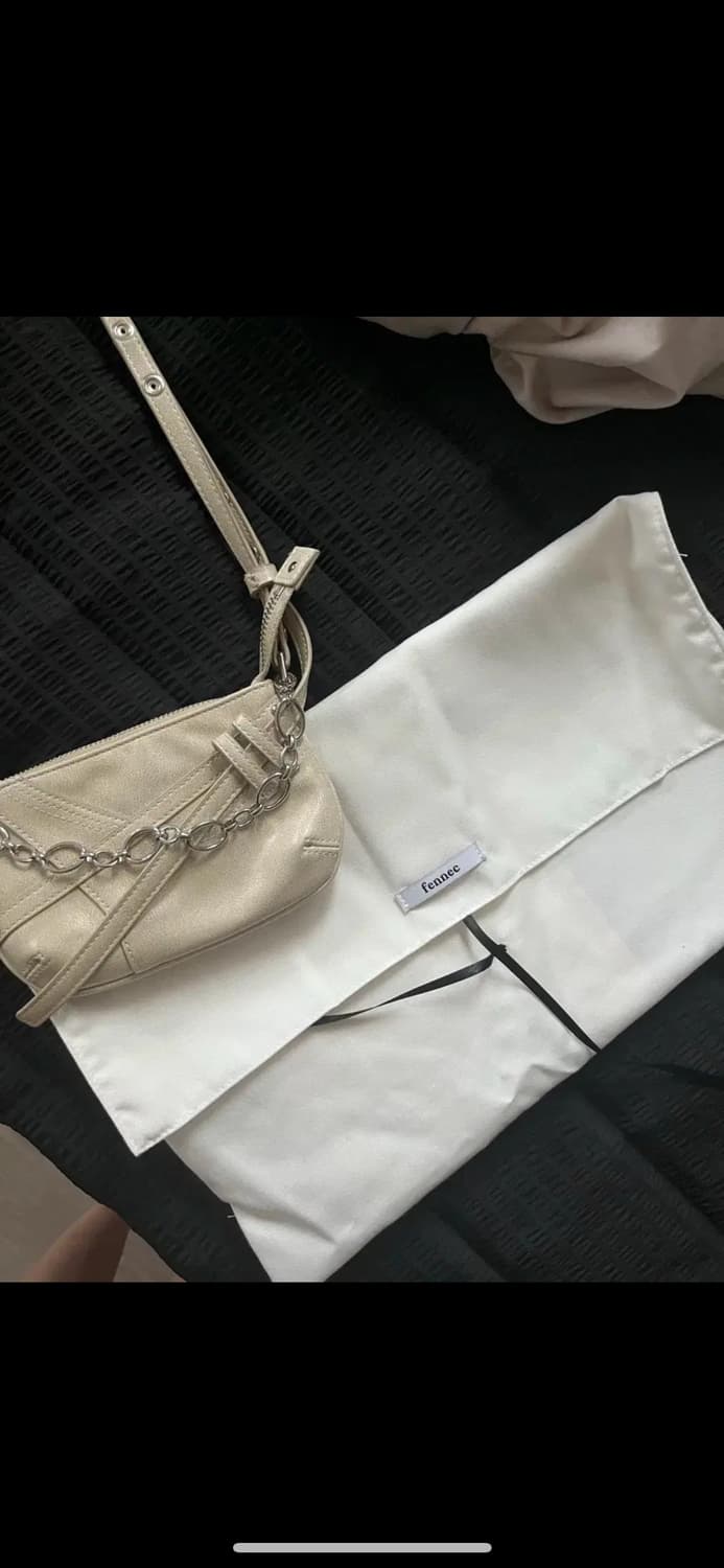 페넥 패치 미니 크로스백 아이보리 상품이미지1