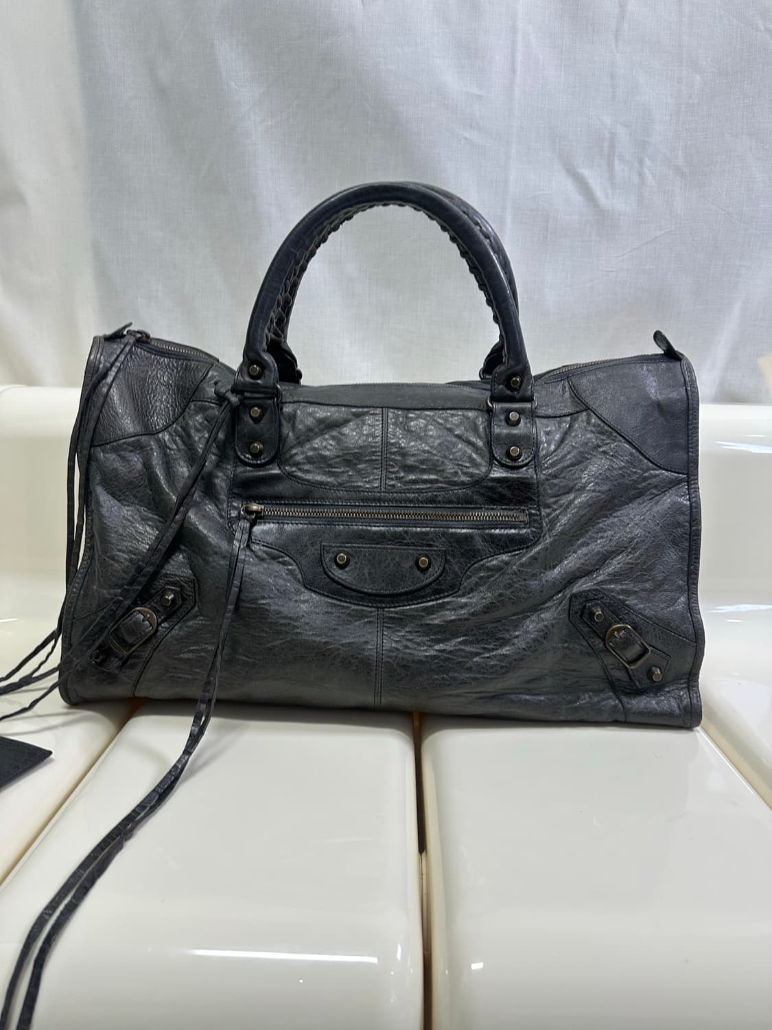 [A 정품] 발렌시아가 시티 모터백 라지 다크그레이 상품이미지8