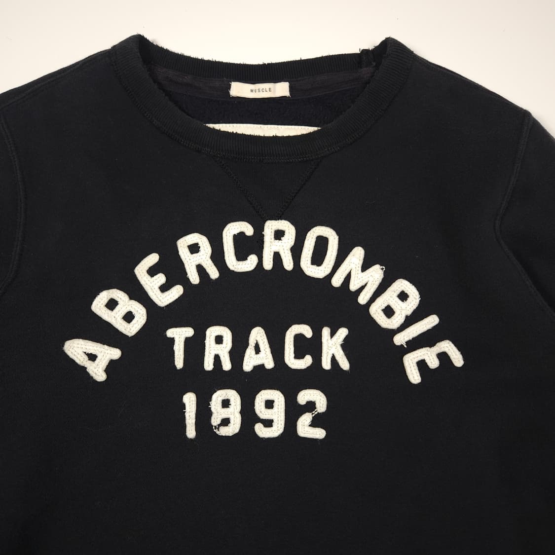 아베크롬비 맨투맨 블랙 상품이미지2