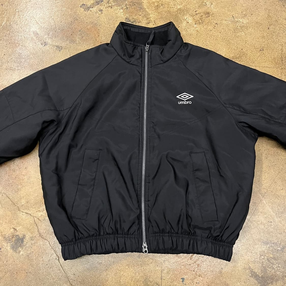 [정품/90] 엄브로 블랙 바람막이 점퍼 b17 상품이미지3