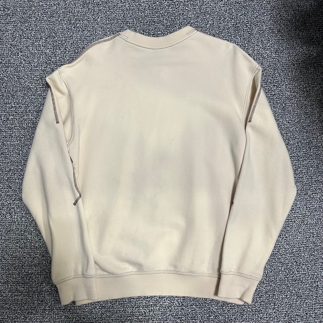 (100추천) GONAK 엘보우 패치 맨투맨 아이보리 상품이미지4