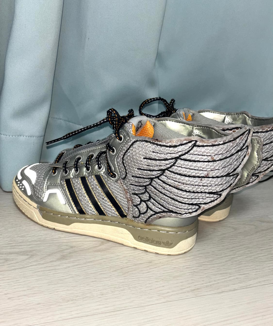 아디다스 Adidas 제레미스캇 JEREMY SCOTT 윙 2.0  WI 상품이미지3