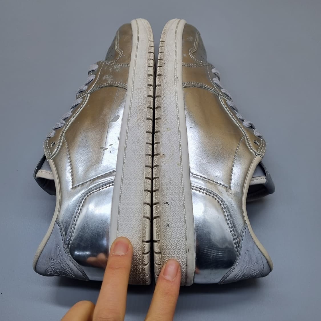 나이키 조던1 레트로 로우 실버 운동화250  상품이미지5