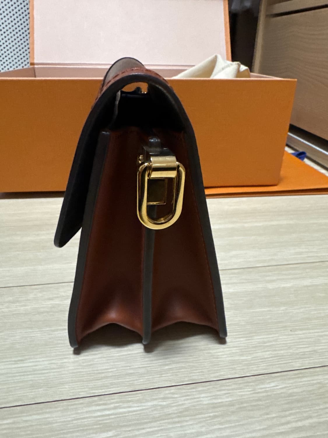 루이비통 미니도핀 최상급 상태 (내부 비닐 존재) , 국내 백화점 구매 상품이미지6