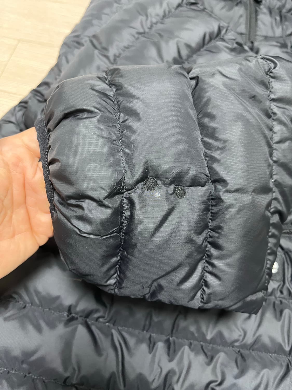 슈프림 마이크로 다운 블랙 23fw m사이즈 상품이미지2