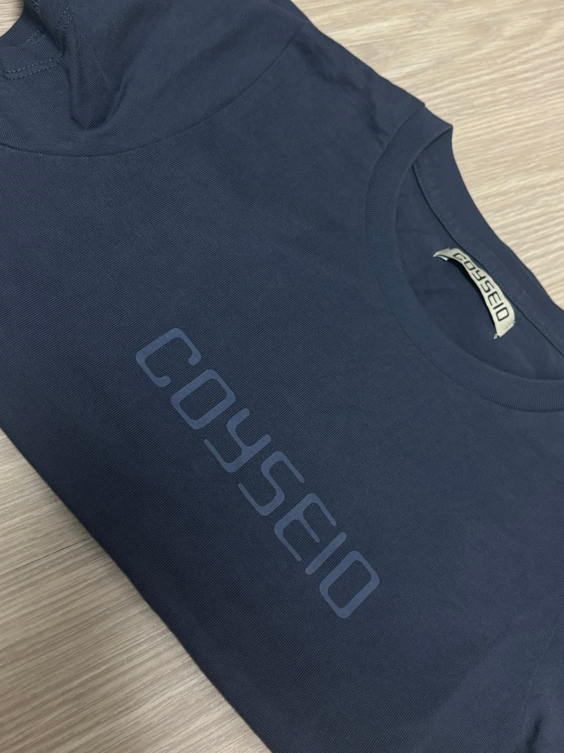 COYSEIO 코이세이오 로고 반팔 티셔츠 네이비 상품이미지2