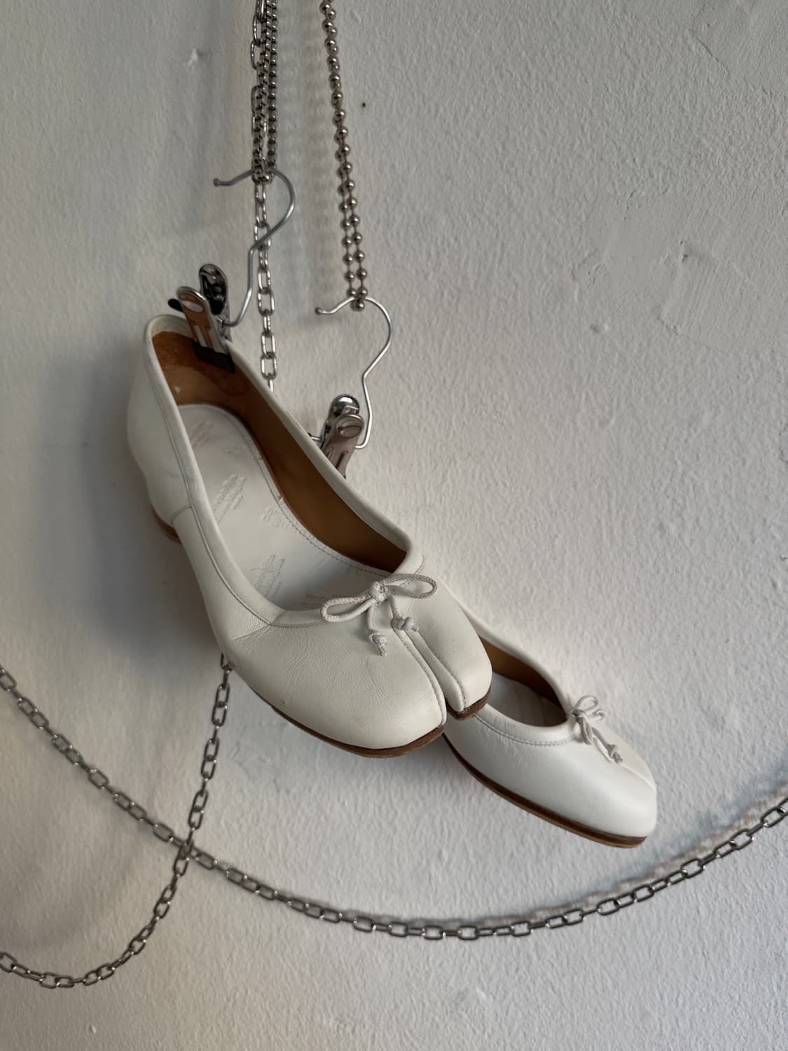 메종 마르지엘라 타비 리본 펌프스 상품이미지2