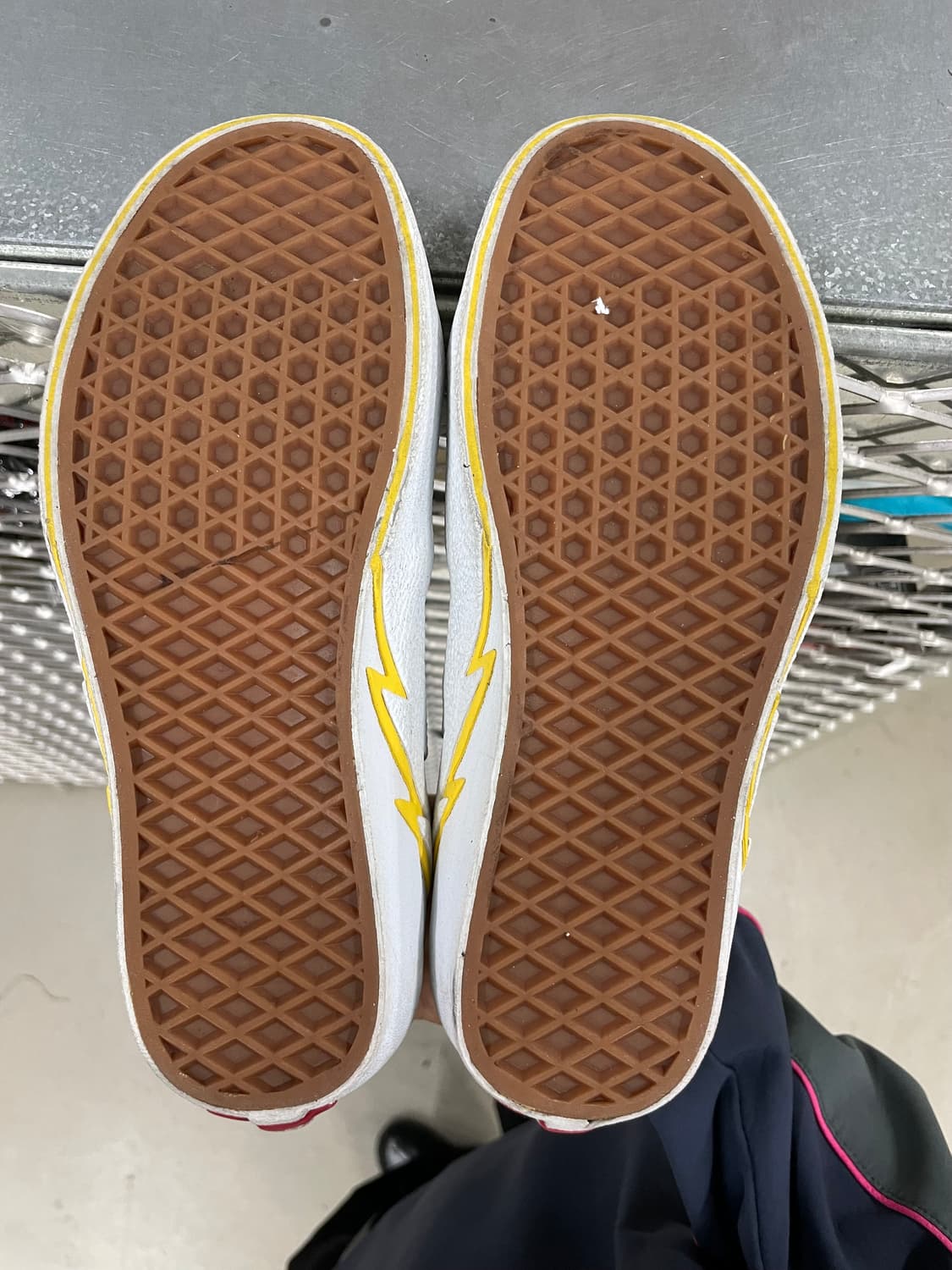 반스 스케이트 하이 볼트 프리지아 235 (gr-4584) 상품이미지6