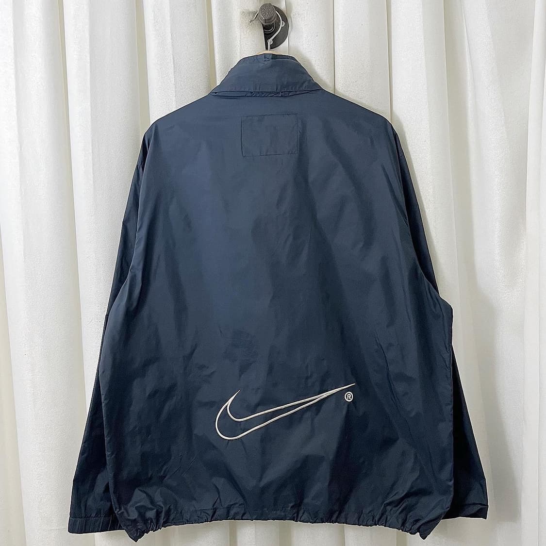 나이키 네이비 백빅로고 윈드브레이커 상품이미지1
