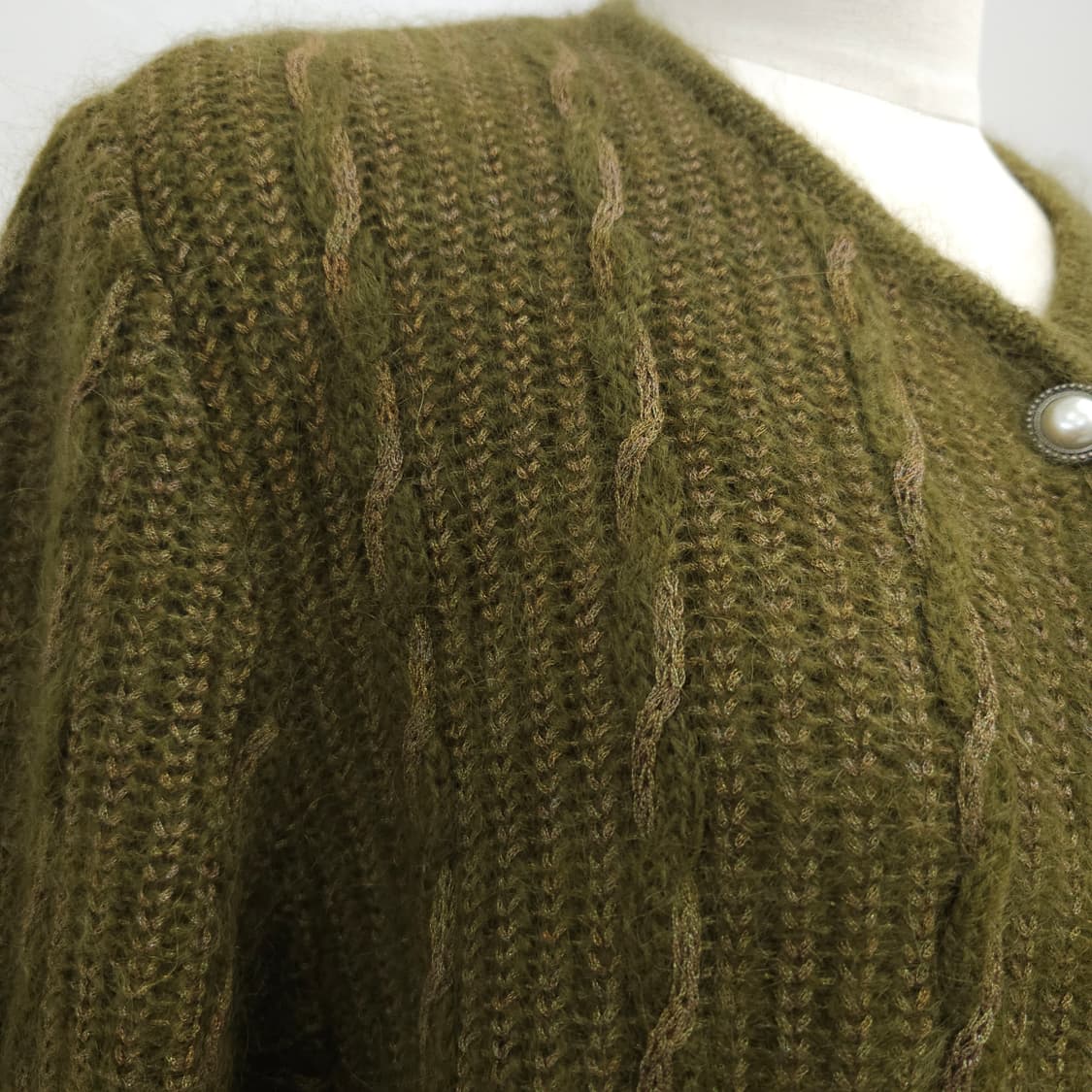 울 헤어리 딥올리브 컬러믹스 진주버튼 가디건 상품이미지8