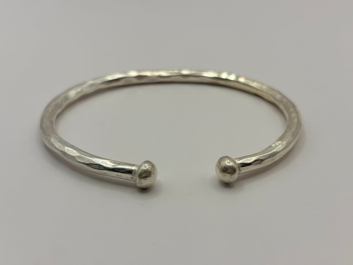 해머링 925 실버 오픈 뱅글 팔찌 상품이미지3