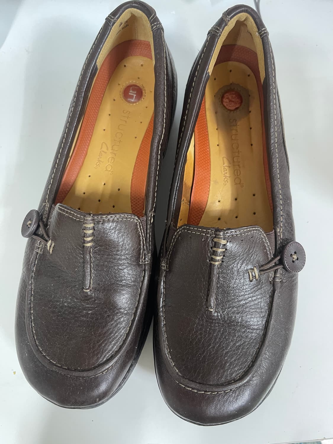 Clarcks 브라운 로퍼 245 상품이미지1
